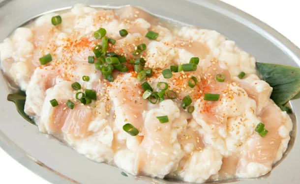 「たっぷり牛ホルモン にんにく塩味」500g - Image 3