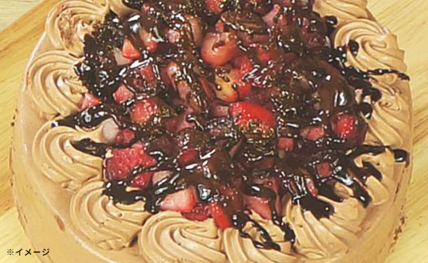 「角切りイチゴのチョコレートケーキ 5号」 - Image 2