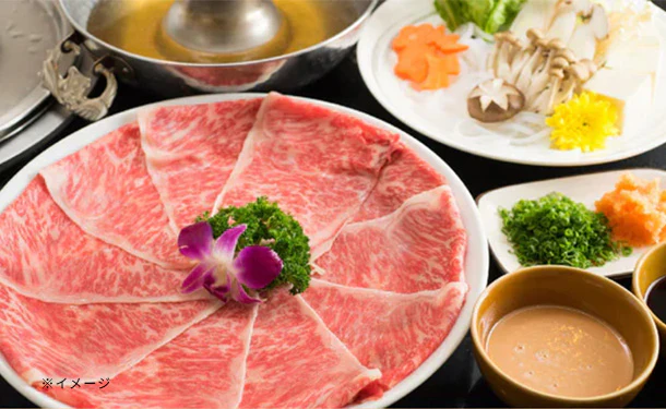 「国産黒毛和牛A5等級 肩ロース スライス すき焼き・しゃぶしゃぶ用」500g - Image 3