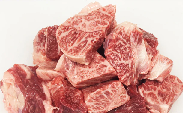 九州産「黒毛和牛 煮込み用とろとろ肉」500g×2パック - Image 2