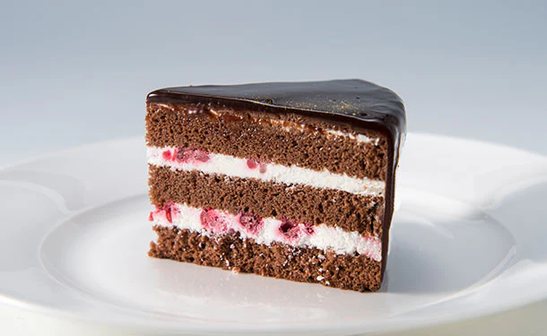 銀座千疋屋「ベリーのチョコレートケーキ」 - Image 4