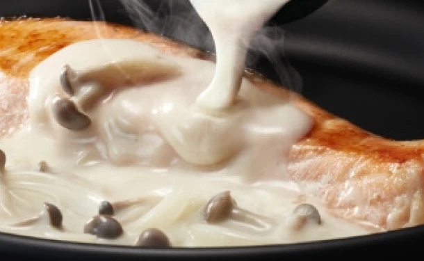 ハウス食品「The Creamy サーモンで作るクリーム煮用ソース」2~3人前 - Image 2