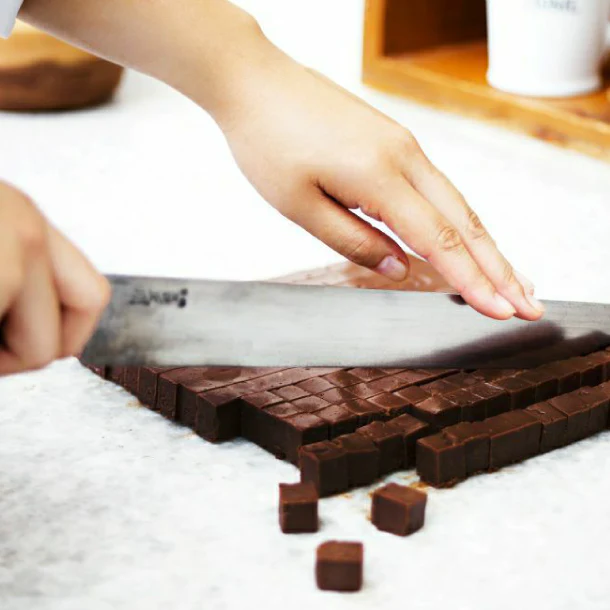 シルスマリア「ほうじ茶生チョコレート」16粒 - Image 3